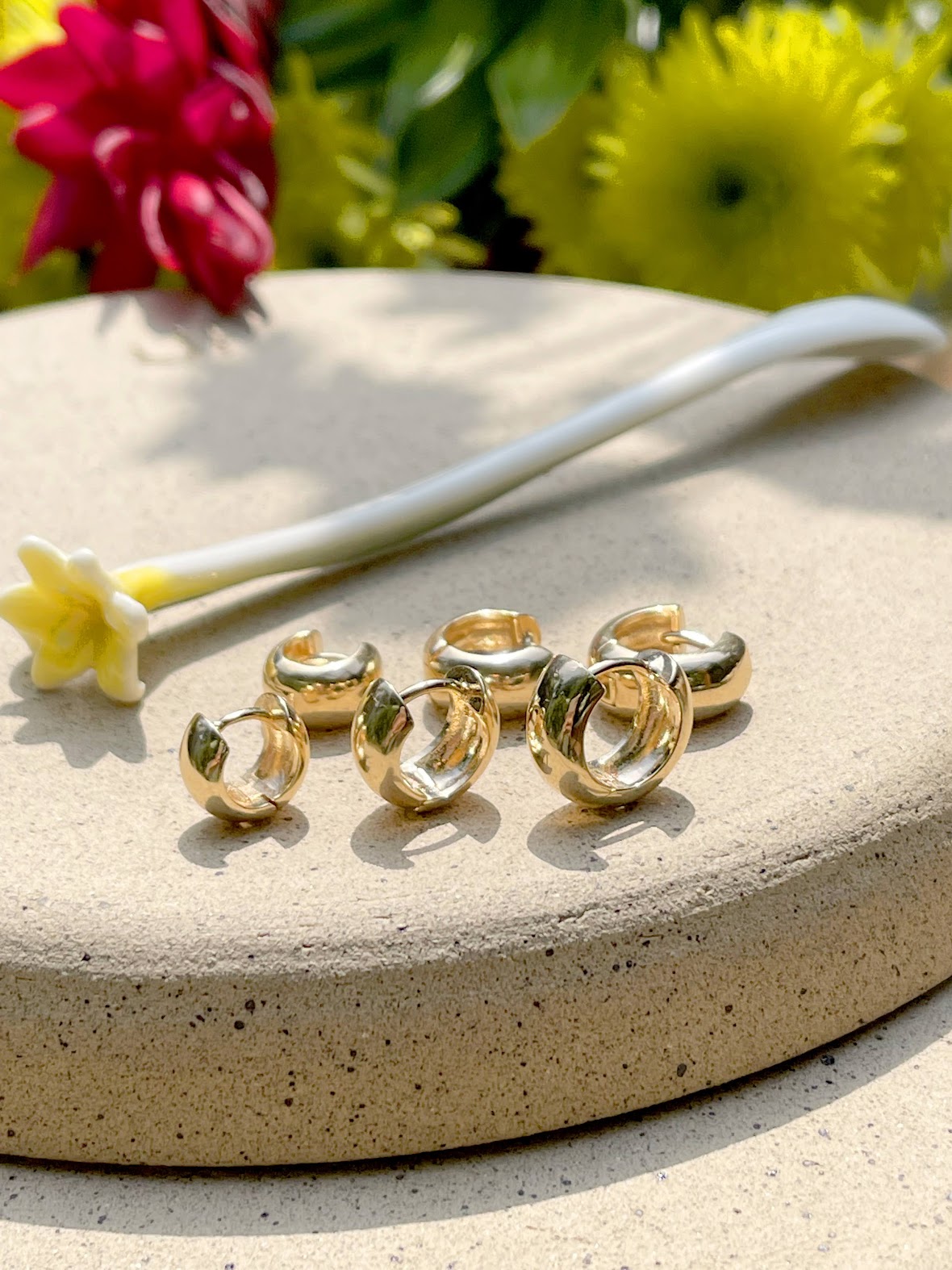 18K gold-plated hoops in 3 sizes