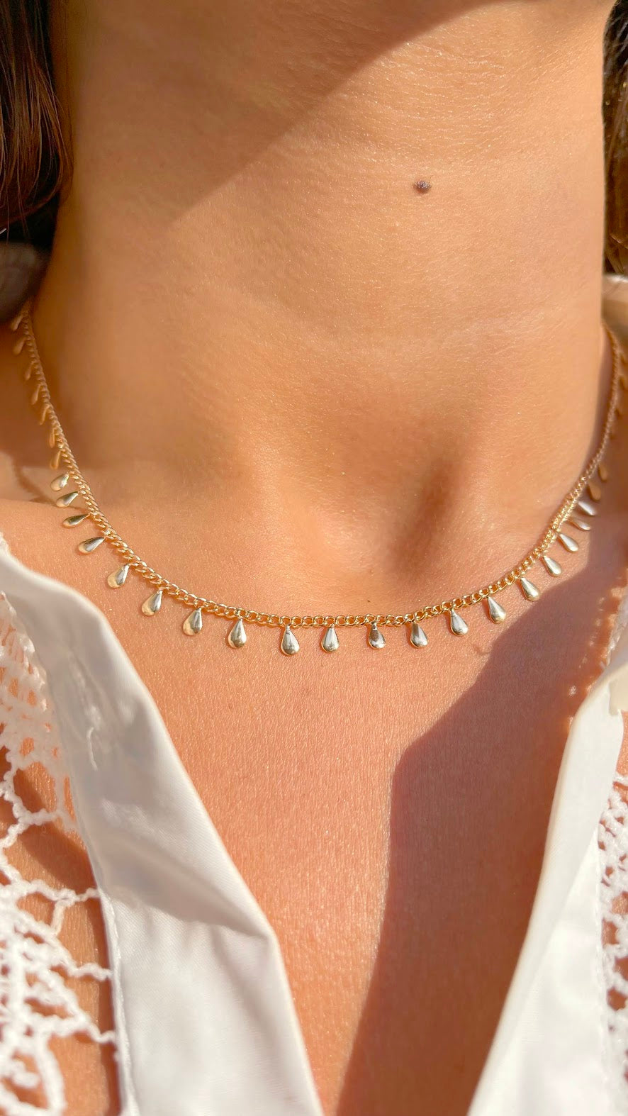 Gold drops necklace