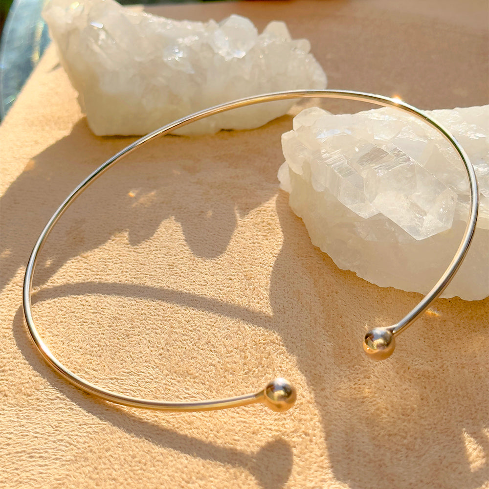 Hard Open Circlet Necklace
