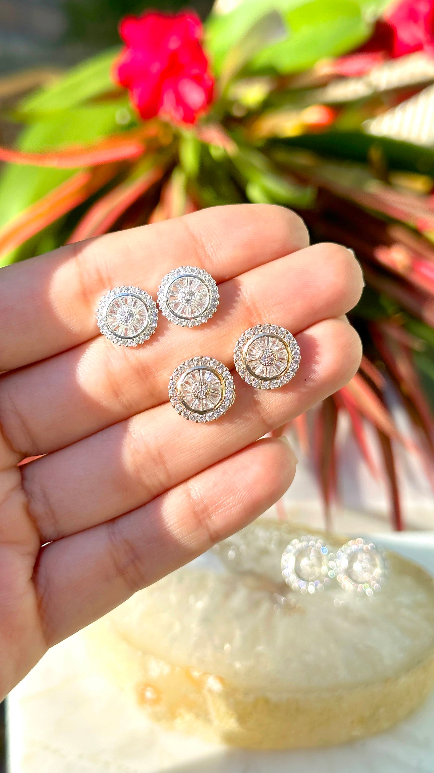 925 sterling silver "pizza" small earring with white cubic zirconia