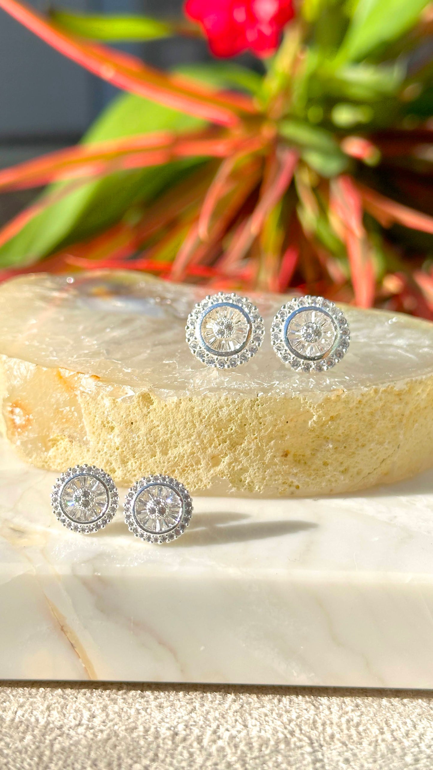 925 sterling silver "pizza" large earring with white cubic zirconia