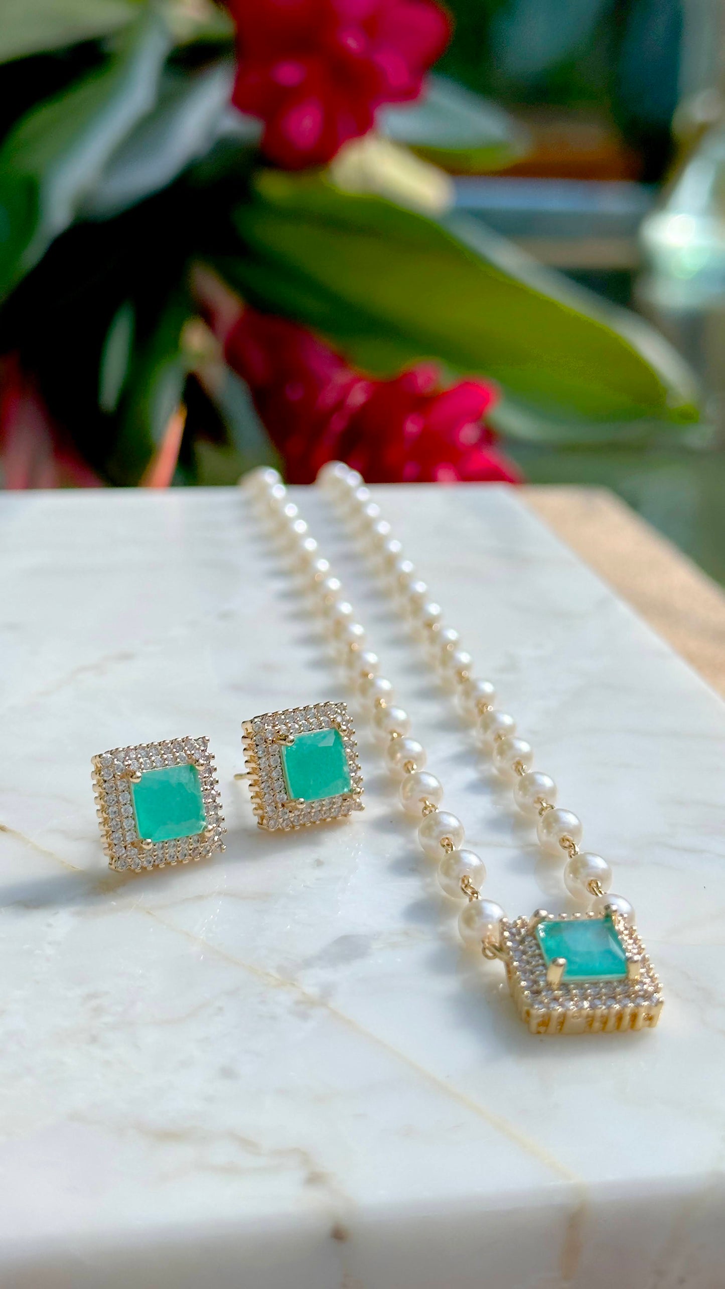 18K gold plated "frame" earring "frame" with tourmaline fusion