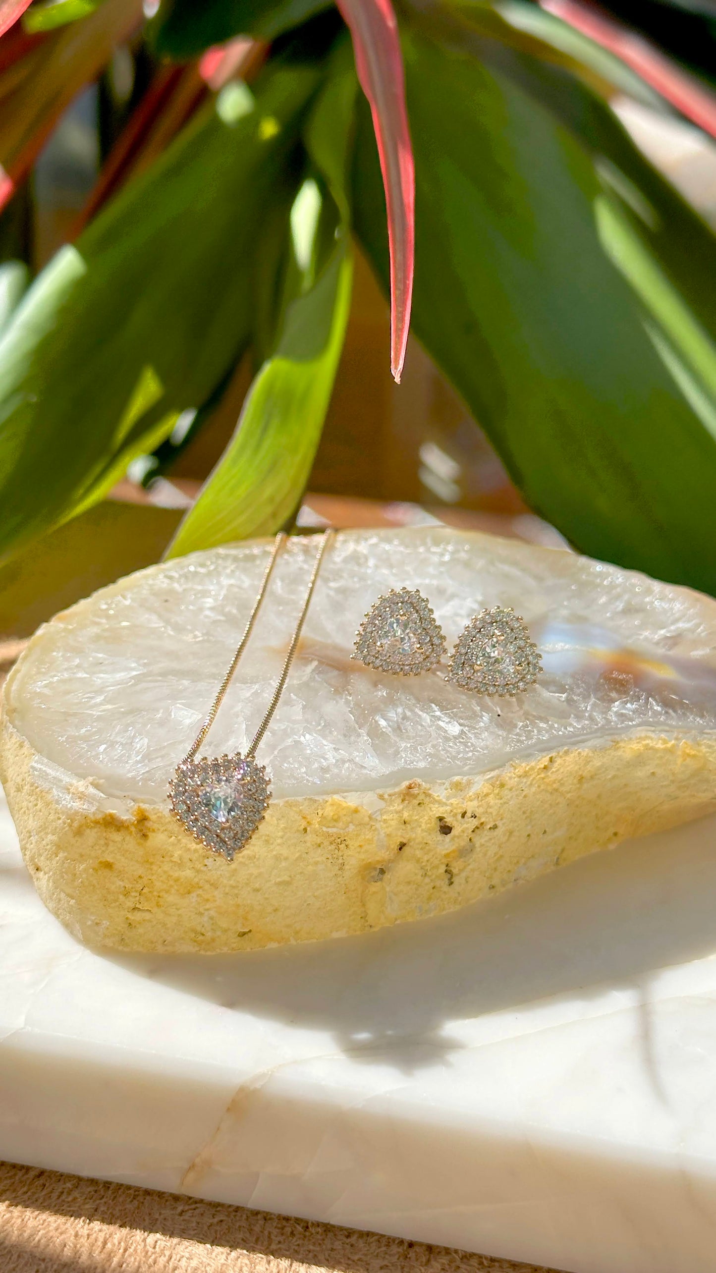 18K gold plated heart shapped set with white CZ (necklace + earrings)