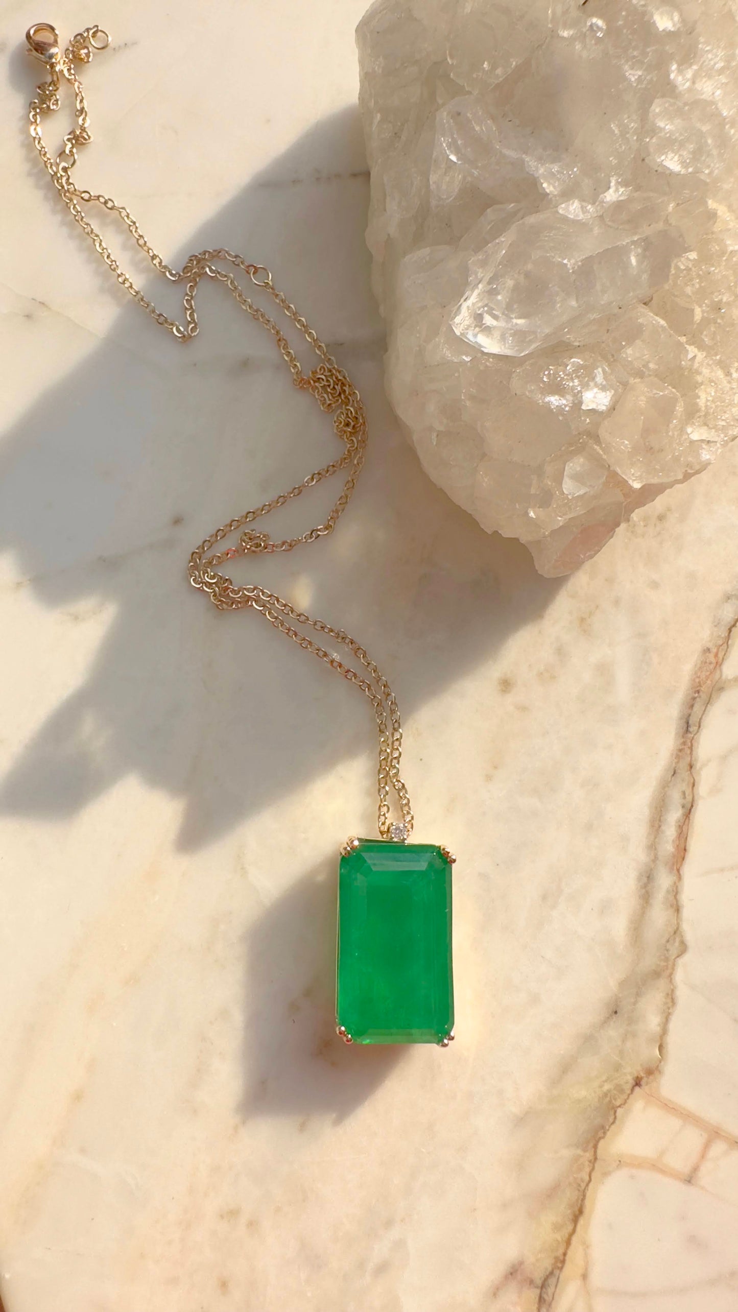 18K gold plated rectangular necklace with emerald fusion