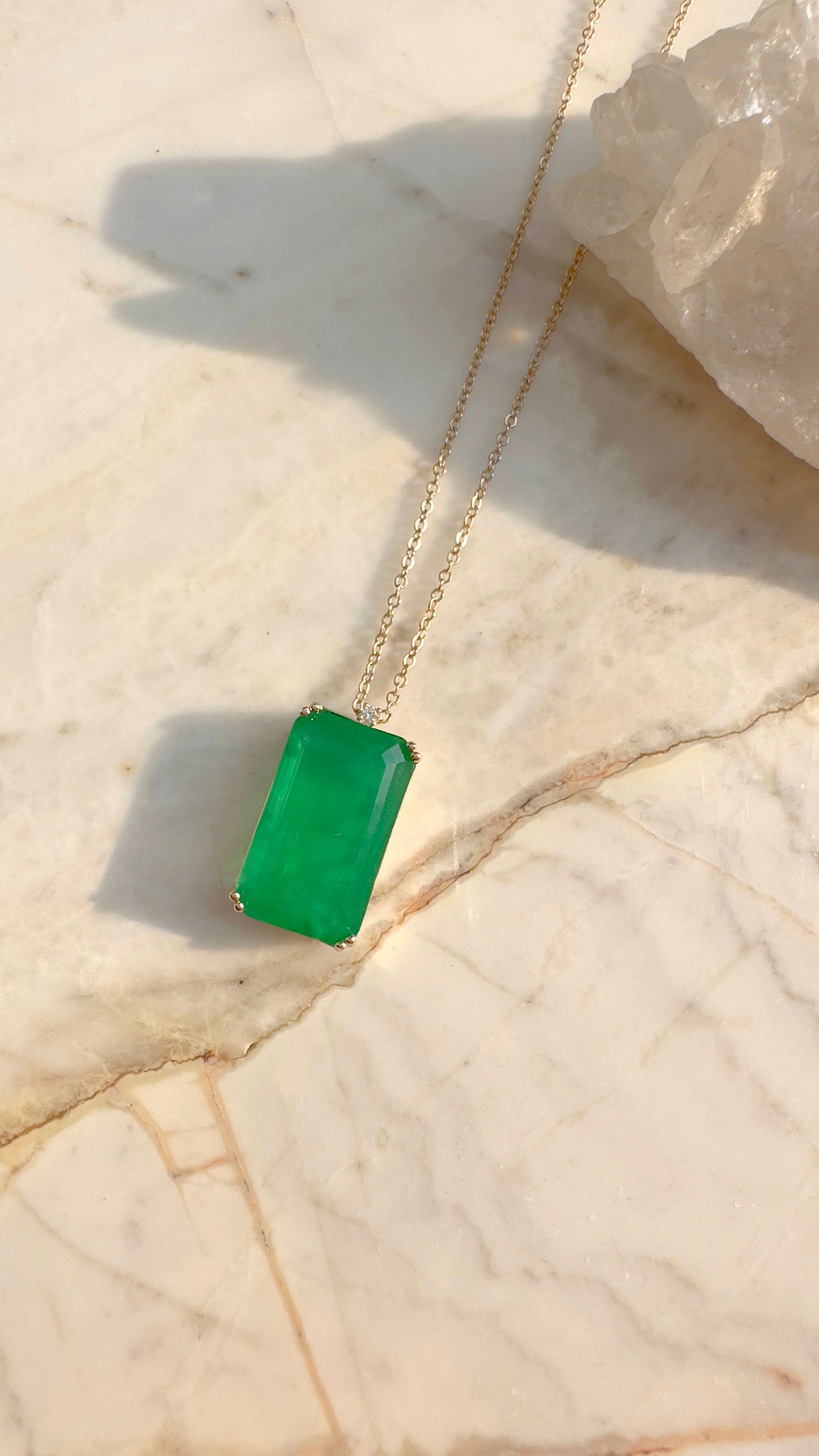 18K gold plated rectangular necklace with emerald fusion