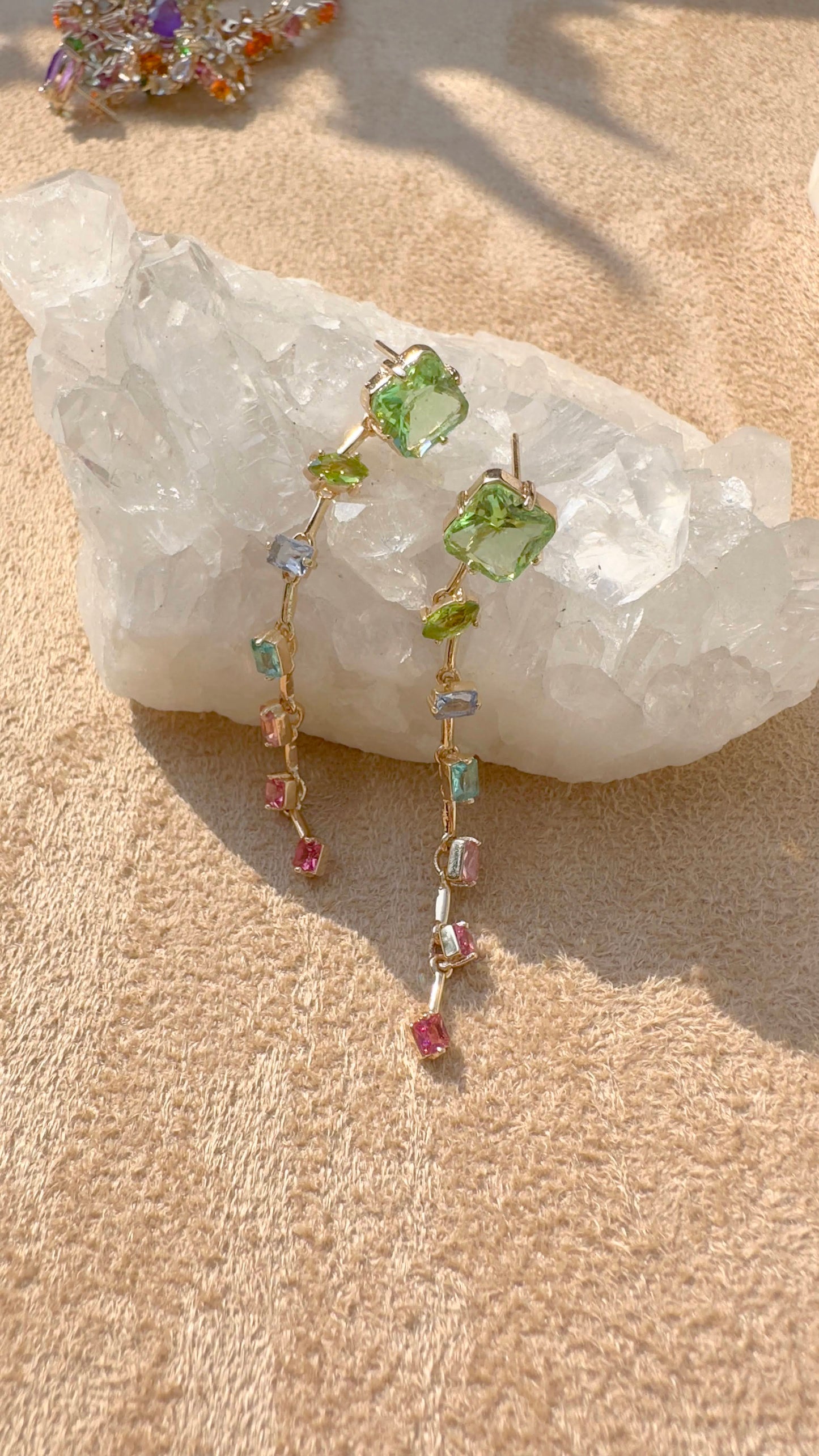 18K gold plated green amethyst crystal earring with colorful crystals pendant
