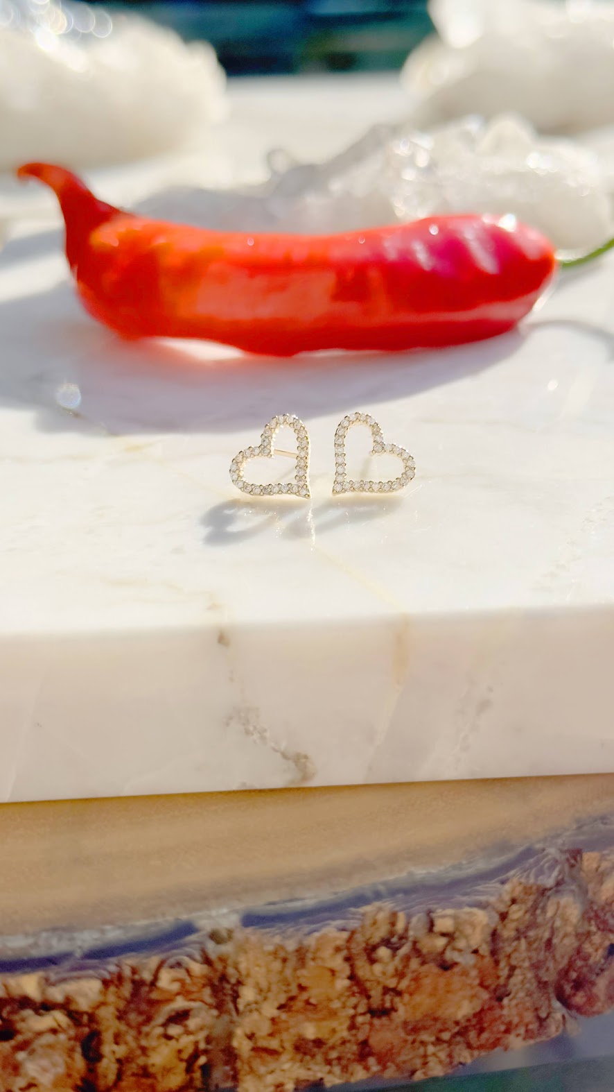 Hollow cz stud heart earrings