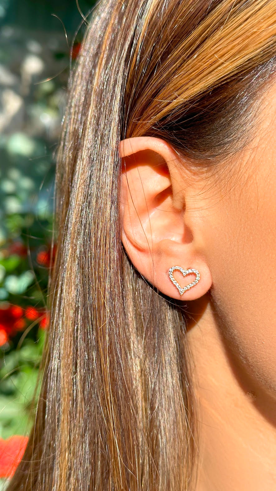 Hollow cz stud heart earrings