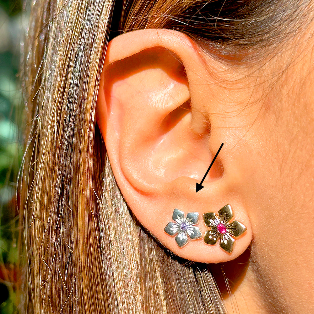 Flower Earrings with Lilac zirconia at the Center