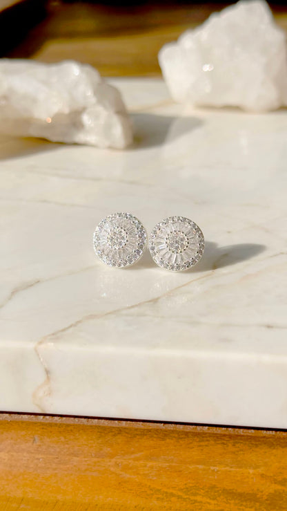 Zirconia Stud Pizza earrings in white rhodium
