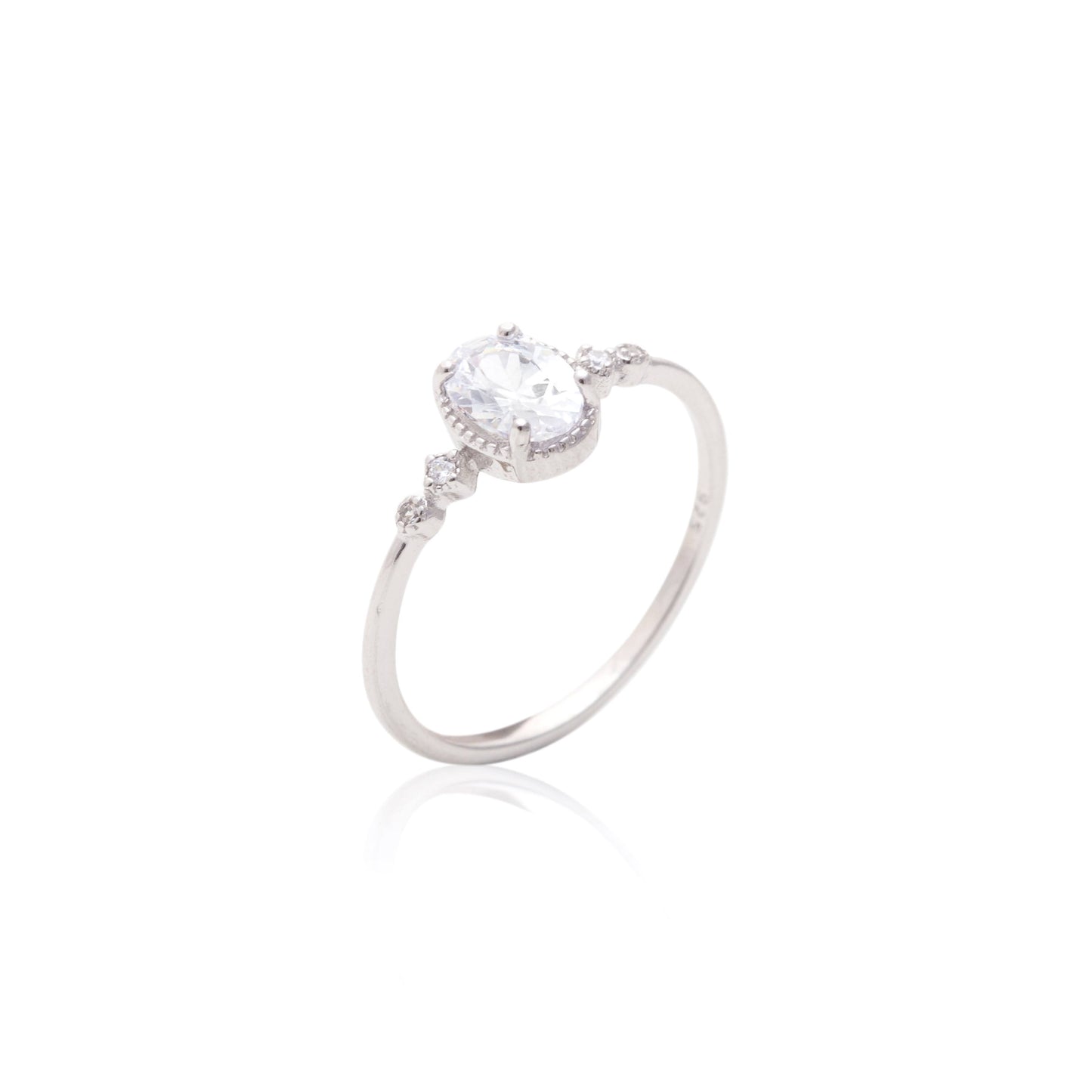 White Zirconia Oval Ring