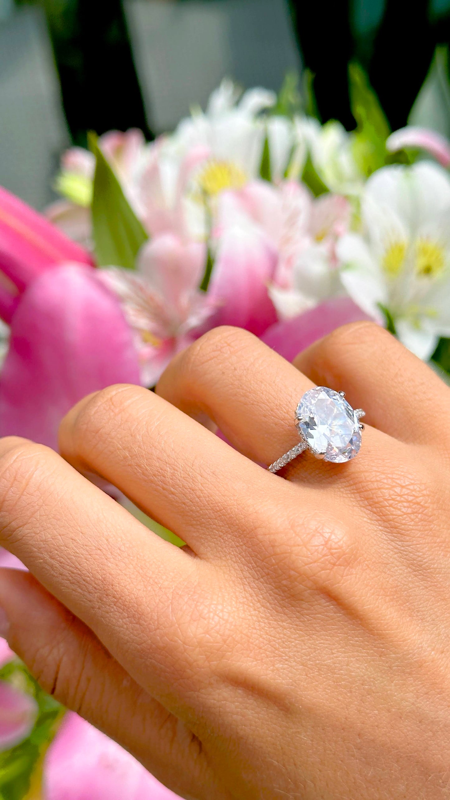 White Zirconia Oval Solitary Ring
