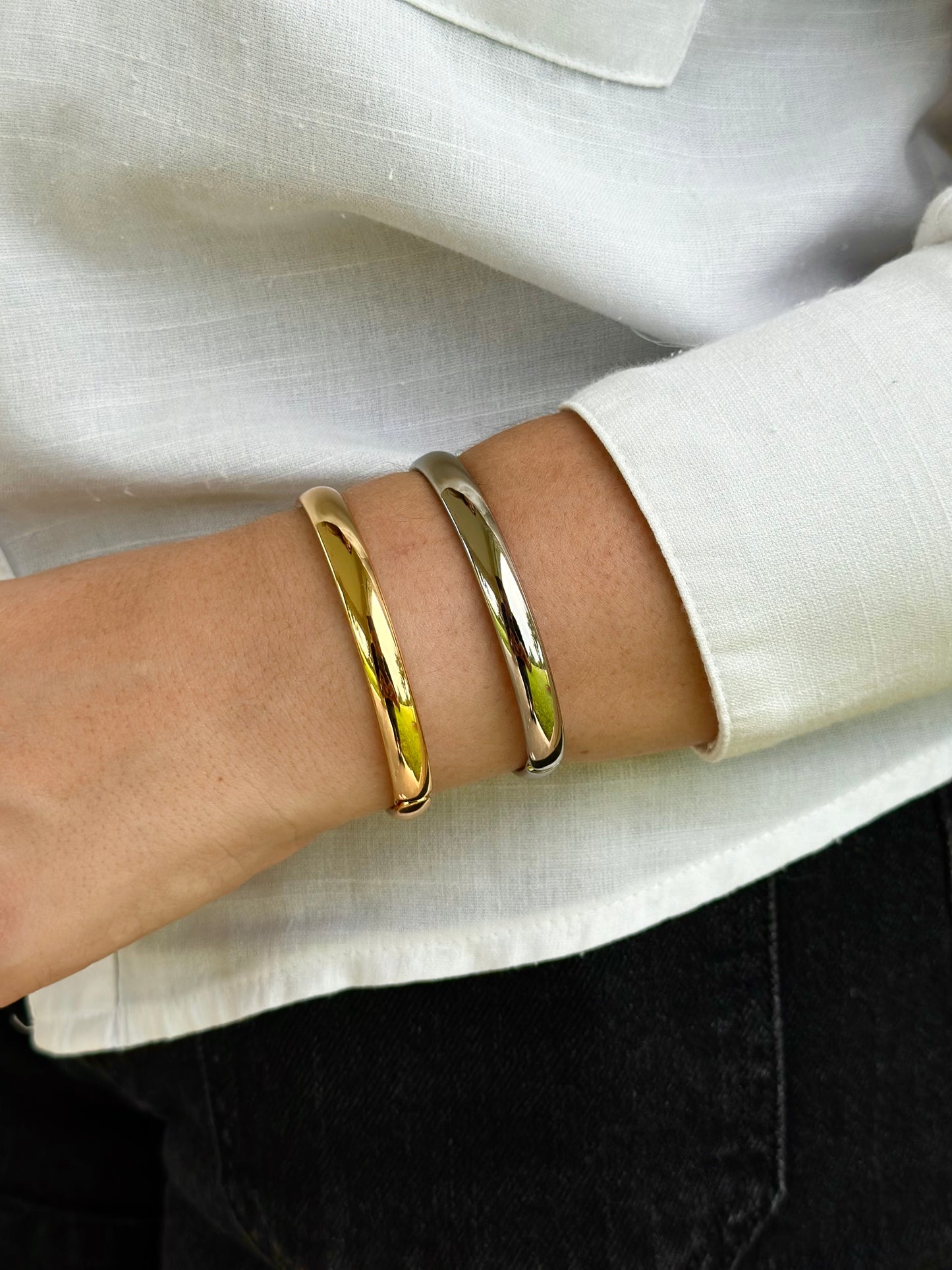 Hard plain bracelet white rhodium