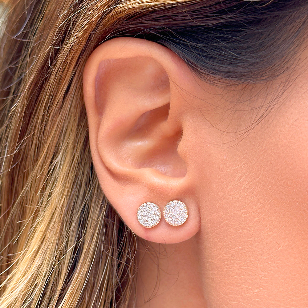 Round stud earrings