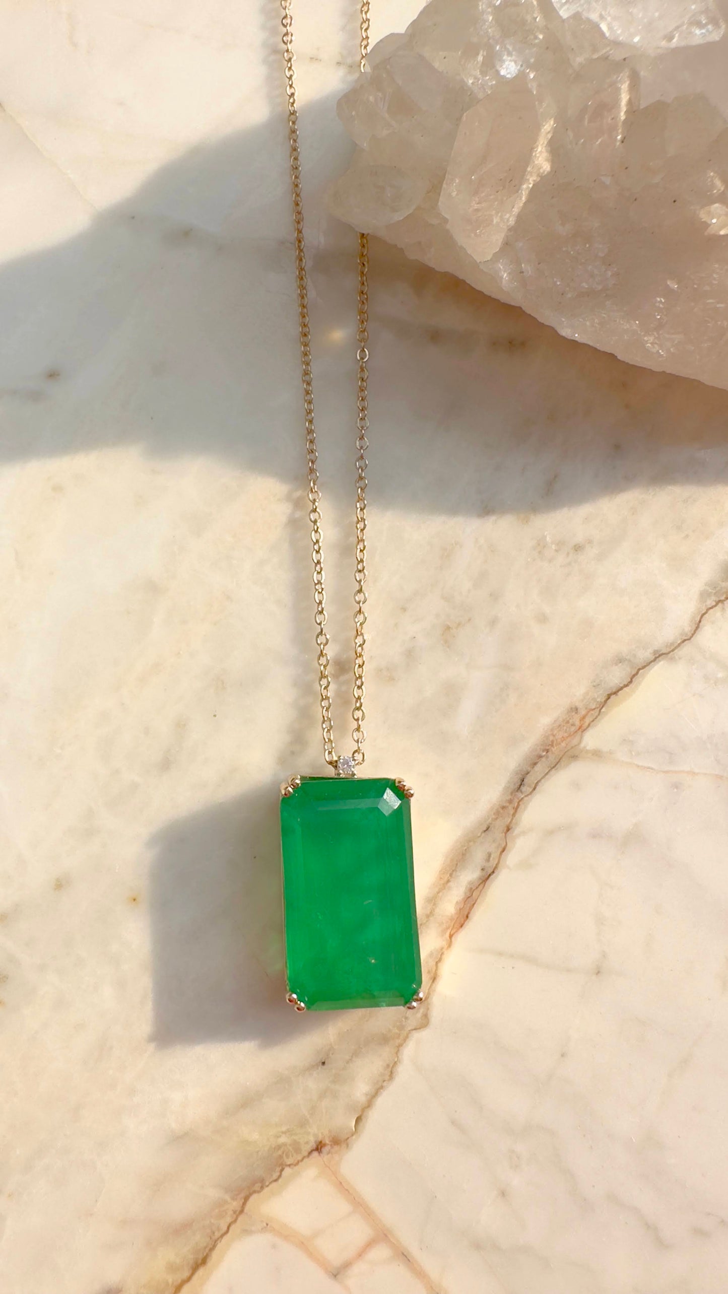 18K gold plated rectangular necklace with emerald fusion