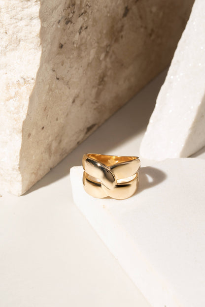 Interlaced Ring