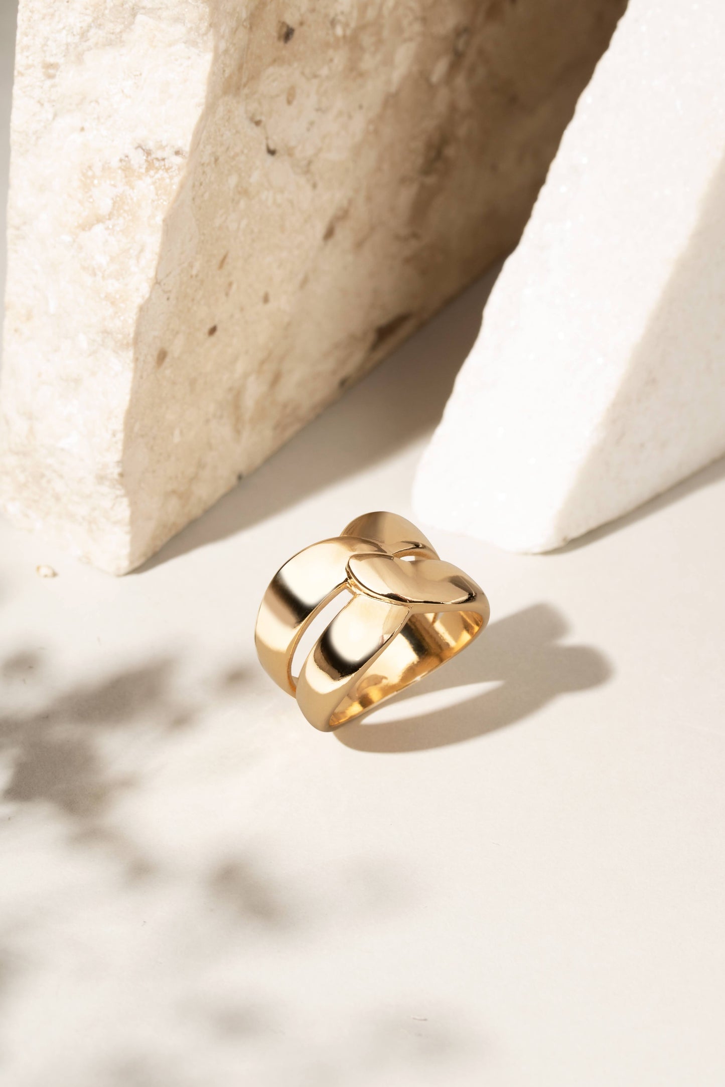 Interlaced Ring