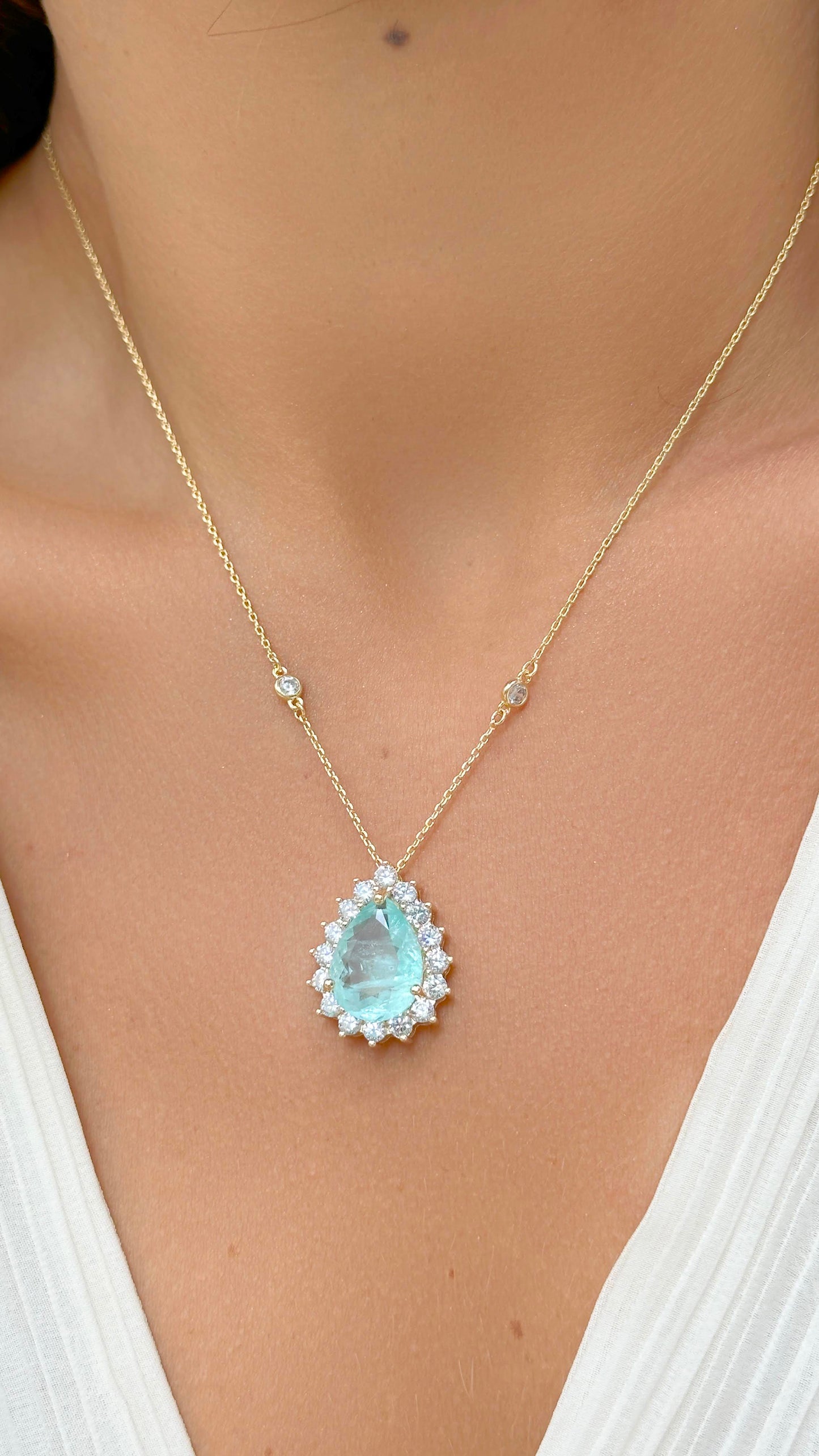 Fusion Turmaline Light Zirconia Drop Necklace