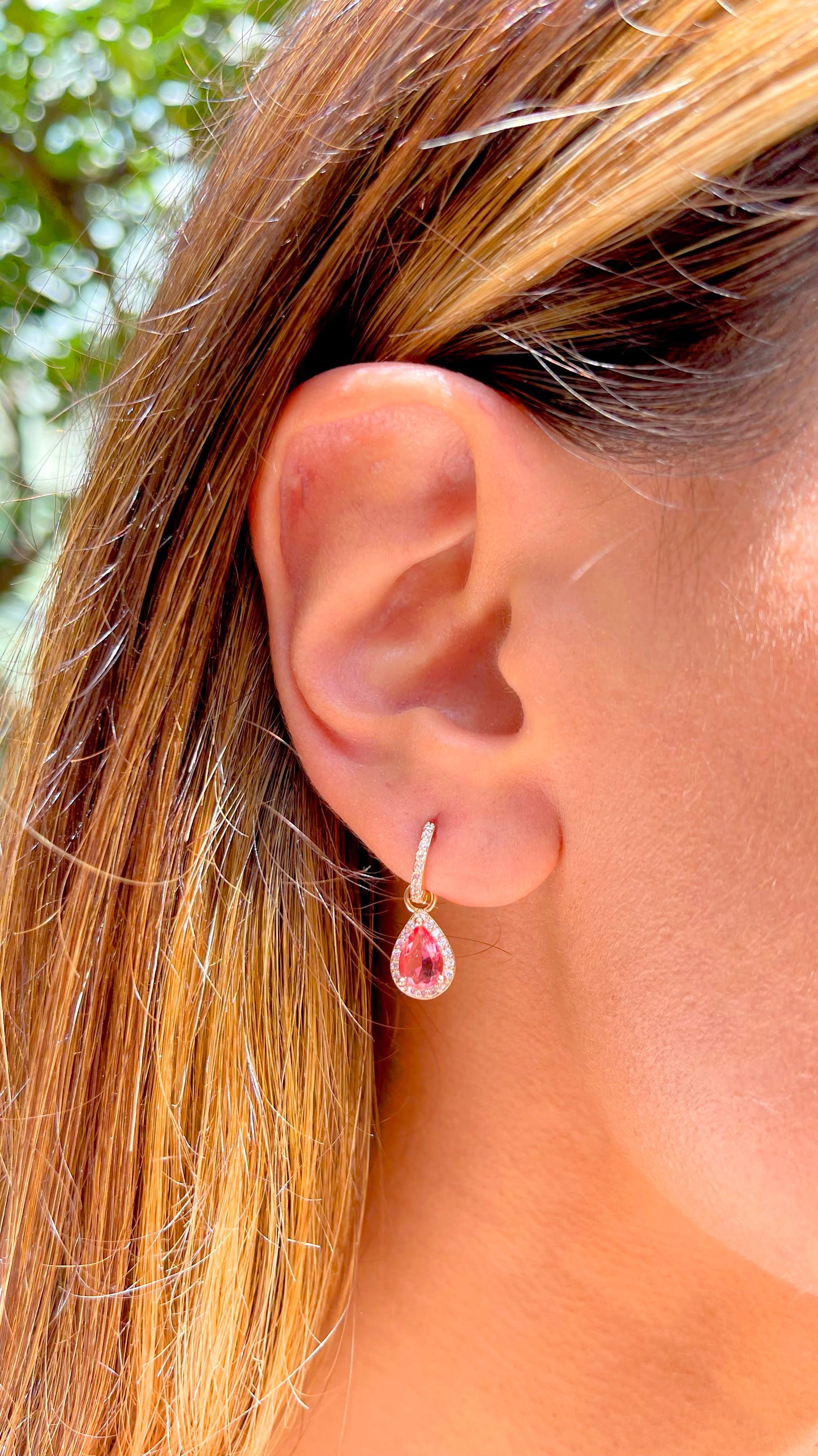 Hoop earring with pink tourmaline drop